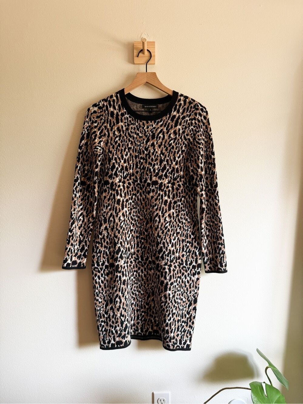 Banana Republic Leopard Print Sweater Dress Size S